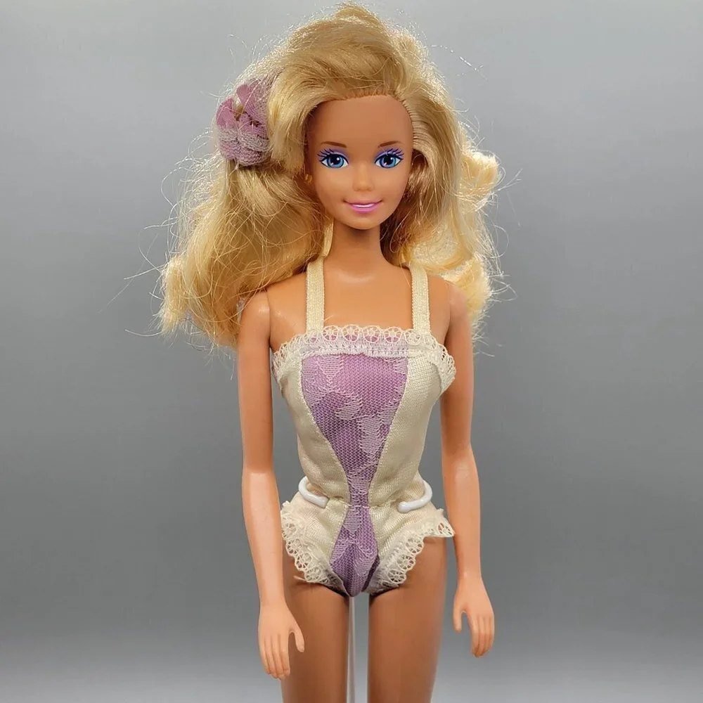 Vintage 1991 Dream Wardrobe Barbie Doll #3331